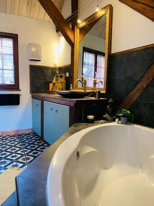 La Maison Rouge Au Coeur De La Ville. Riquewihr Zewnętrze zdjęcie